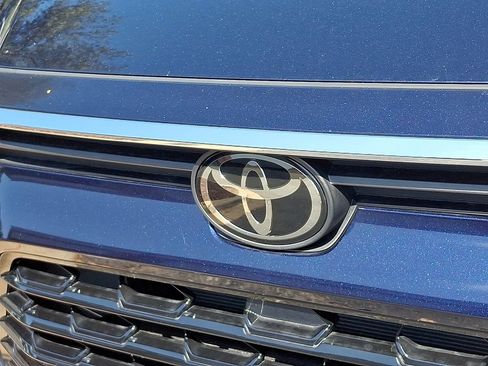 Used 2024 Toyota Grand Highlander FWD image 4