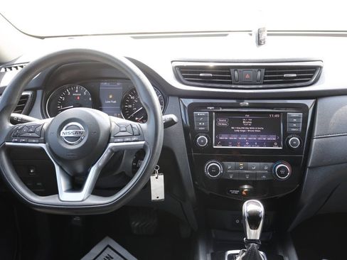 Used 2018 Nissan Rogue S AWD/4WD image 22