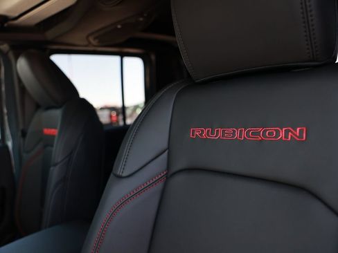 New 2026 Jeep Gladiator Rubicon AWD/4WD image 19