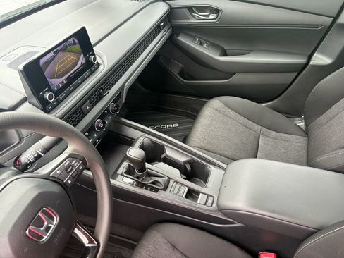 Certified 2025 Honda Accord LX image 15