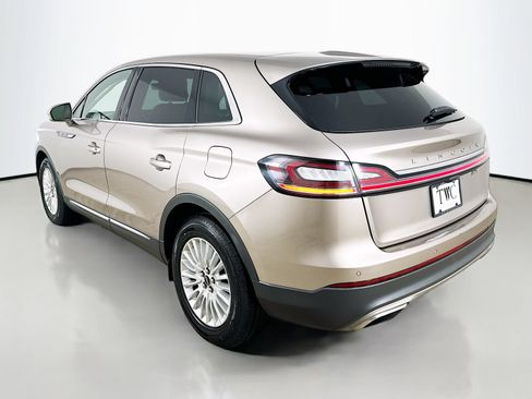 Used 2019 Lincoln Nautilus FWD image 7