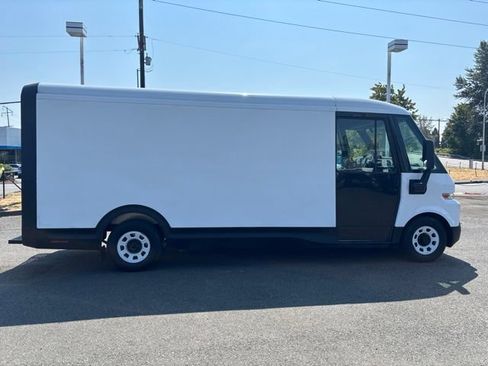 Used 2023 Chevrolet Brightdrop 600 w/ Active Safety Package 2 AWD/4WD image 6