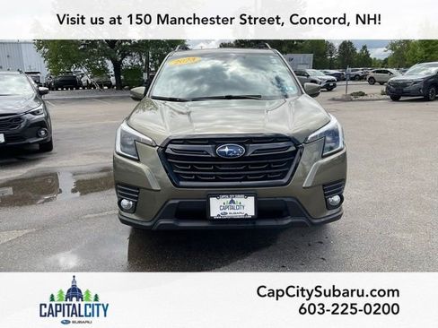 Used 2023 Subaru Forester Limited AWD/4WD image 2