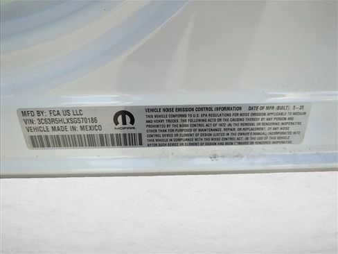 Used 2025 RAM 2500 Tradesman w/ Chrome Appearance Group image 30