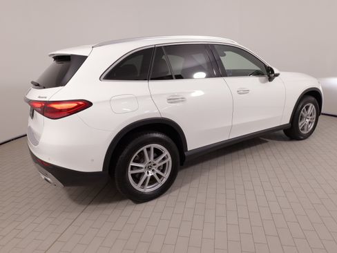 Used 2023 Mercedes-Benz GLC 300 4MATIC image 11