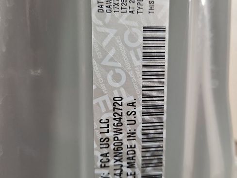 Used 2023 Jeep Wrangler Unlimited image 18