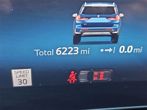 Used 2025 BMW X1 xDrive28i w/ Convenience Package image 14