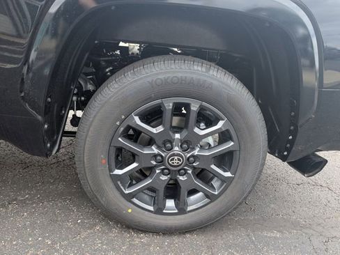 New 2026 Toyota Tundra Platinum AWD/4WD image 24