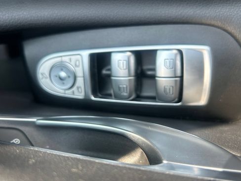 Used 2019 Mercedes-Benz E 450 4MATIC Coupe image 16
