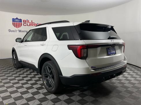 New 2026 Ford Explorer ST-Line w/ ST-Line Street Pack RWD image 5