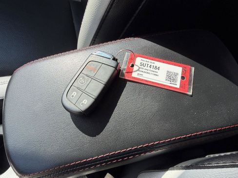 Used 2020 Jeep Compass Limited AWD/4WD image 13