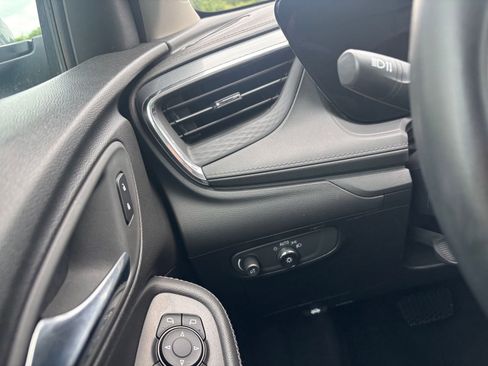 Used 2025 Buick Encore GX Preferred image 23