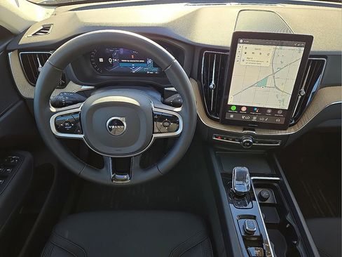 New 2026 Volvo XC60 B5 Plus w/ Protection Package Premier image 18