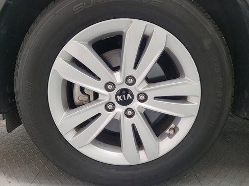 Used 2018 Kia Sportage LX FWD image 31
