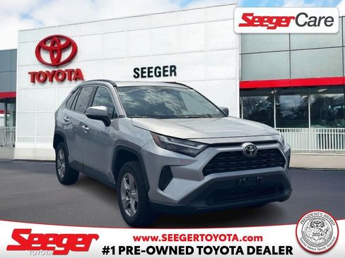 Certified 2025 Toyota RAV4 XLE image 1