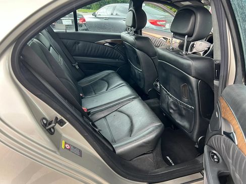 Used 2009 Mercedes-Benz E 63 AMG Sedan image 12