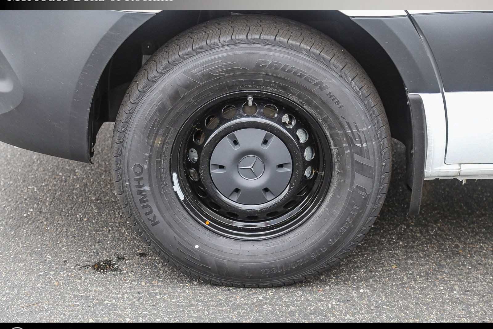 New 2024 Mercedes-Benz Sprinter 2500 image 8