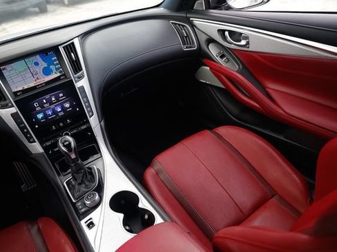 Used 2018 INFINITI Q60 Red Sport 400 w/ Pro Active Package RWD image 22