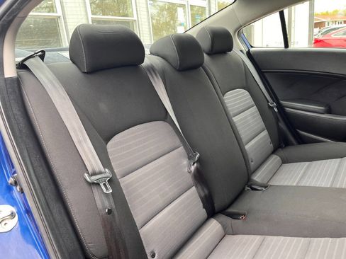 Used 2018 Kia Forte S FWD image 15