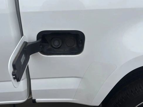 Used 2017 Chevrolet Colorado W/T w/ WT Convenience Package RWD image 23