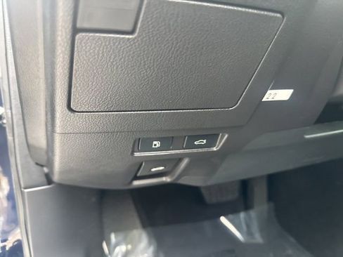 Used 2023 Lexus ES 350 w/ Premium Package image 16