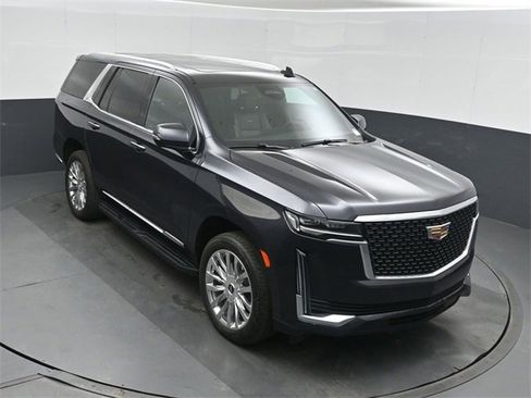 Used 2022 Cadillac Escalade Premium Luxury image 39