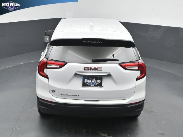 Used 2024 GMC Terrain SLE FWD image 14