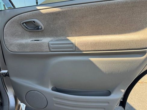 Used 2005 Suzuki XL7 2WD image 15