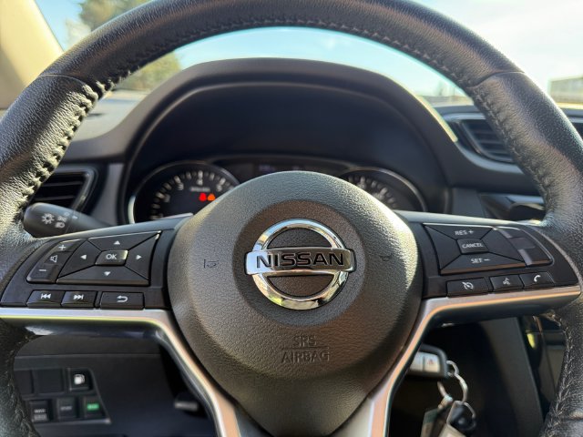 Used 2020 Nissan Rogue SV AWD/4WD image 20