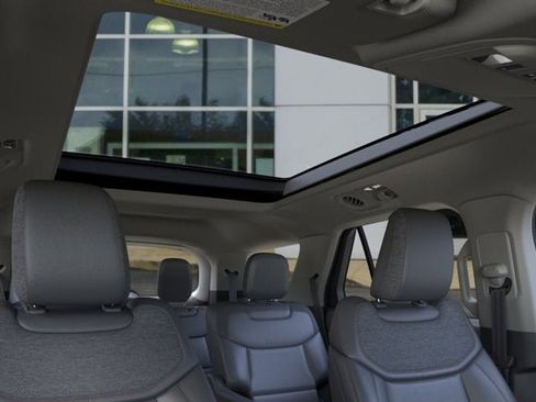 New 2026 Ford Explorer Active AWD/4WD image 45