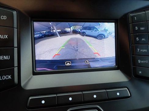 Used 2017 Ford Expedition XLT image 22