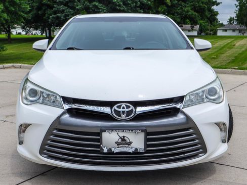 Used 2015 Toyota Camry LE FWD image 13