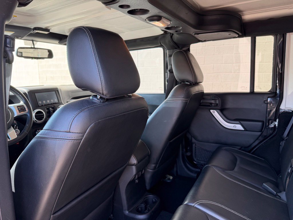 Used 2017 Jeep Wrangler Unlimited Rubicon AWD/4WD image 20