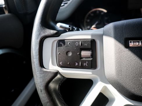 Used 2022 Land Rover Defender 110 S image 19