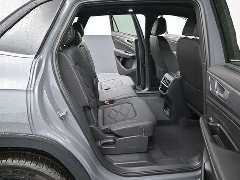 New 2026 Volkswagen Atlas Cross Sport SE AWD/4WD image 13