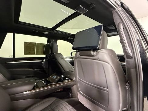 Certified 2026 Cadillac Escalade Platinum Sport AWD/4WD image 32