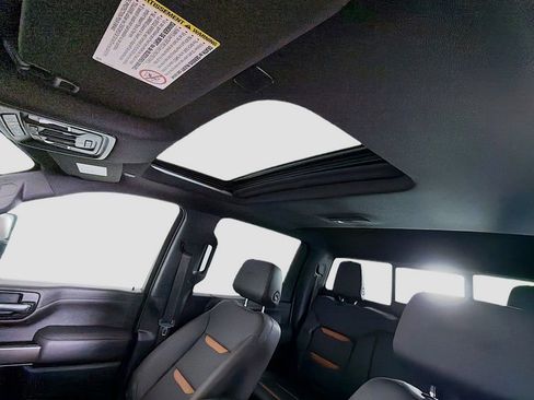 Used 2022 GMC Sierra 2500 AT4 w/ AT4 Premium Plus Package image 19