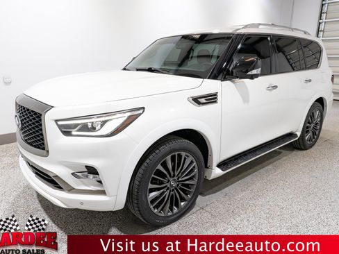 Used 2024 INFINITI QX80 Sensory AWD/4WD image 2