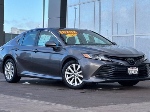 Certified 2018 Toyota Camry LE image 2