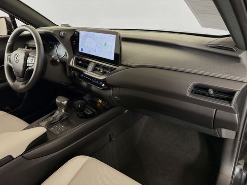 Used 2024 Lexus UX 250h AWD w/ Premium Package image 28