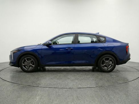 Used 2025 Kia K4 FWD image 5