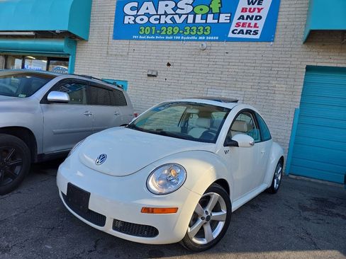 Used 2008 Volkswagen Beetle Triple White Edition image 2