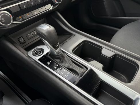 Certified 2024 Nissan Sentra SV FWD image 25