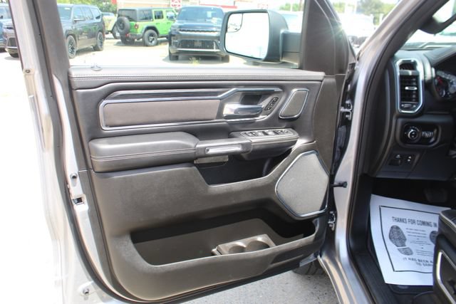Used 2024 RAM 1500 Laramie AWD/4WD image 11