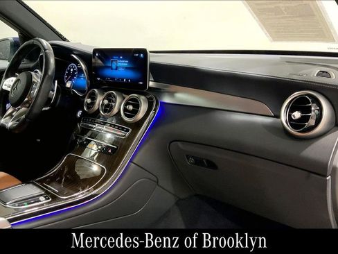 Certified 2022 Mercedes-Benz GLC 43 AMG 4MATIC image 19