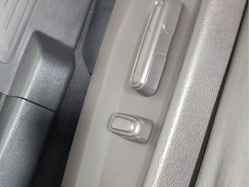 Used 2019 Honda Odyssey LX image 21