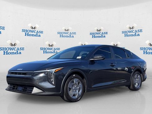 Used 2025 Kia K4 FWD image 2