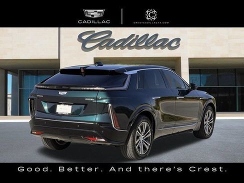 Certified 2024 Cadillac Lyriq Luxury AWD/4WD image 3