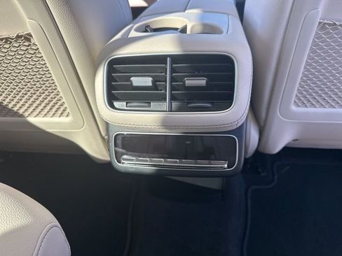 Certified 2025 Mercedes-Benz GLS 450 4MATIC image 31