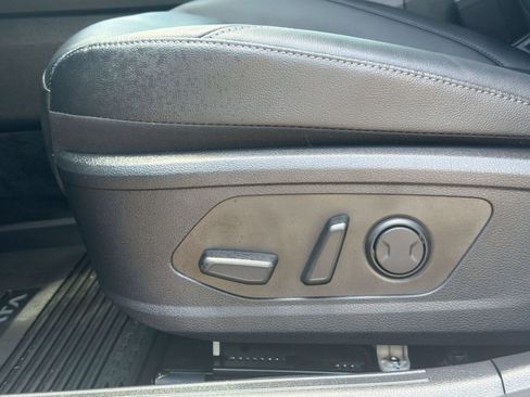 Certified 2025 Hyundai Sonata Limited FWD image 13